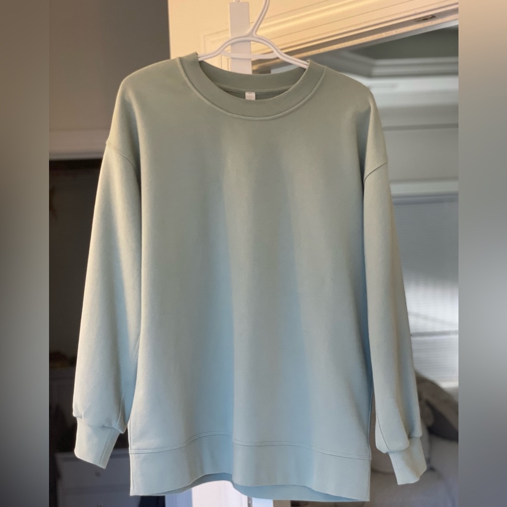 Lululemon perfectly oversized crew neck sweatshirt